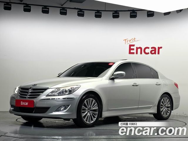 Hyundai Genesis 2012