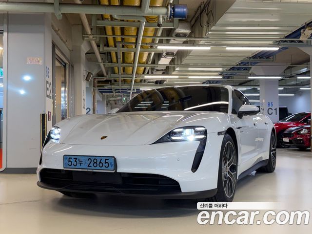 Porsche Taycan 2021