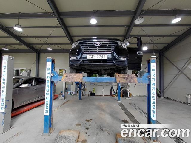 Hyundai Starex 2018