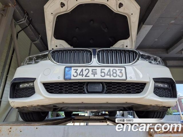 BMW 5-Series 2020