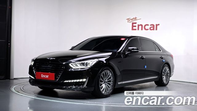 Genesis EQ900 2018