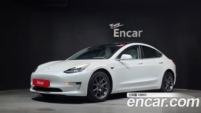 Tesla Model 3 2020