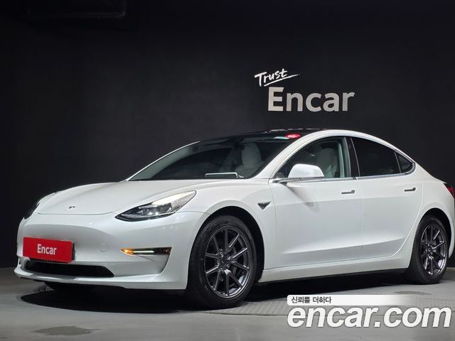 Tesla Model 3 2020
