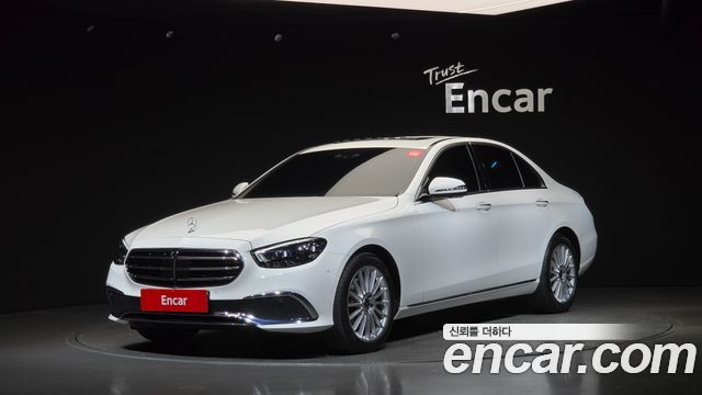 Mercedes-Benz E-Class 2022