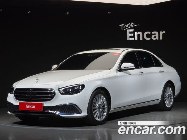 Mercedes-Benz E-Class 2022
