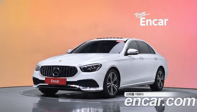 Mercedes-Benz E-Class 2022