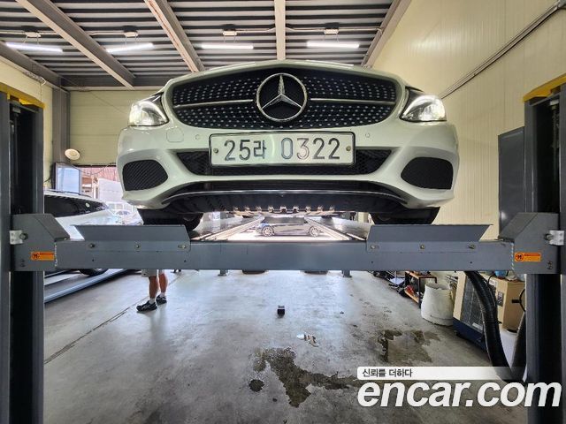 Mercedes-Benz C-Class 2016