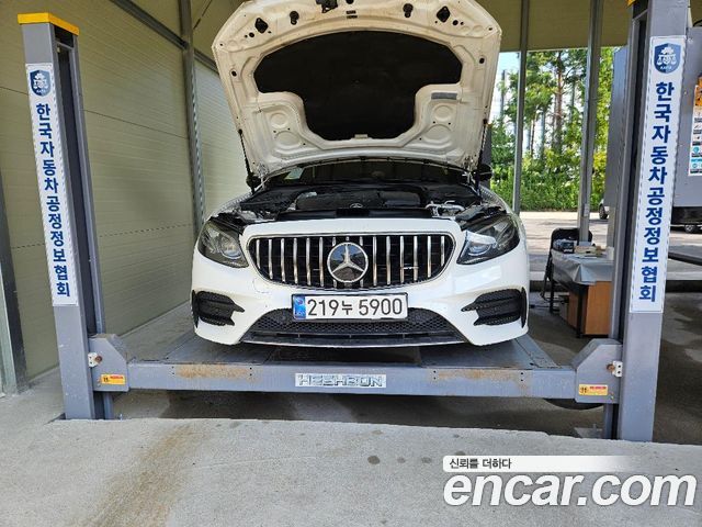 Mercedes-Benz E-Class 2019