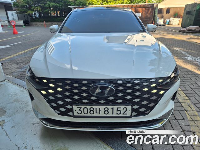 Hyundai Grandeur 2022