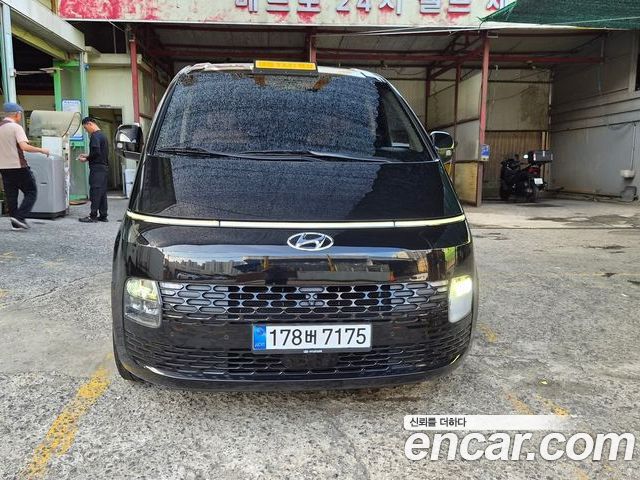 Hyundai Staria 2023