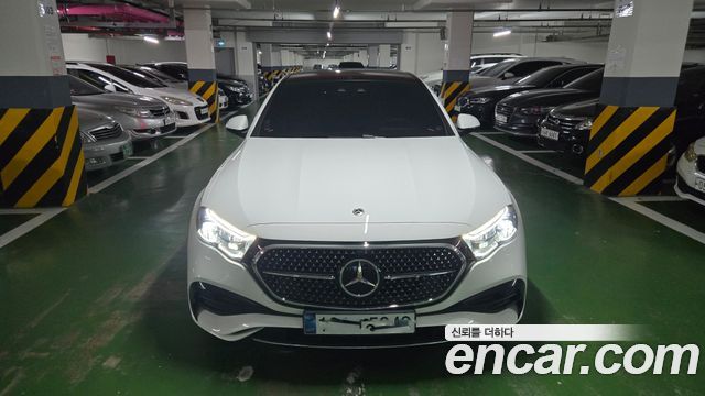 Mercedes-Benz E-Class 2024