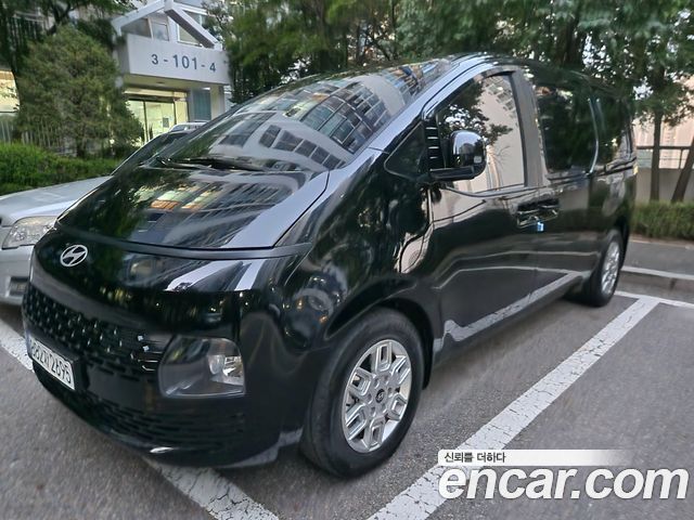 Hyundai Staria 2025