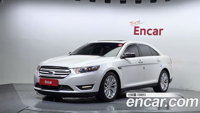 Ford Taurus 2017