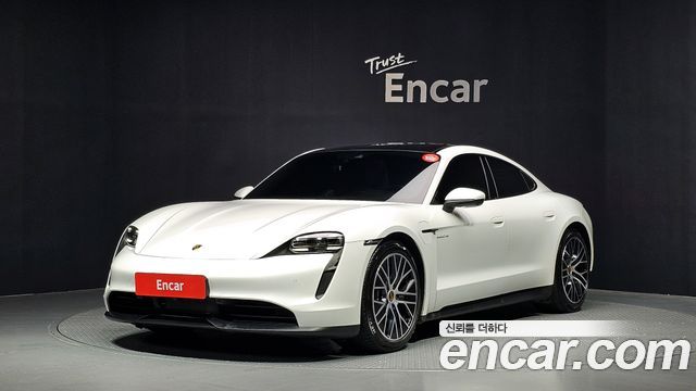 Porsche Taycan 2023