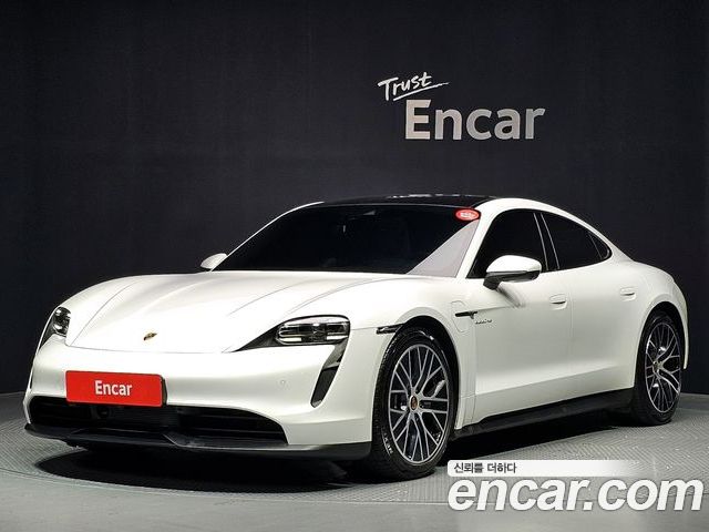 Porsche Taycan 2023