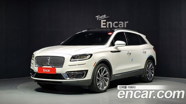 Lincoln Nautilus 2020