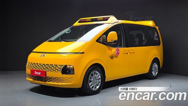 Hyundai Staria 2023