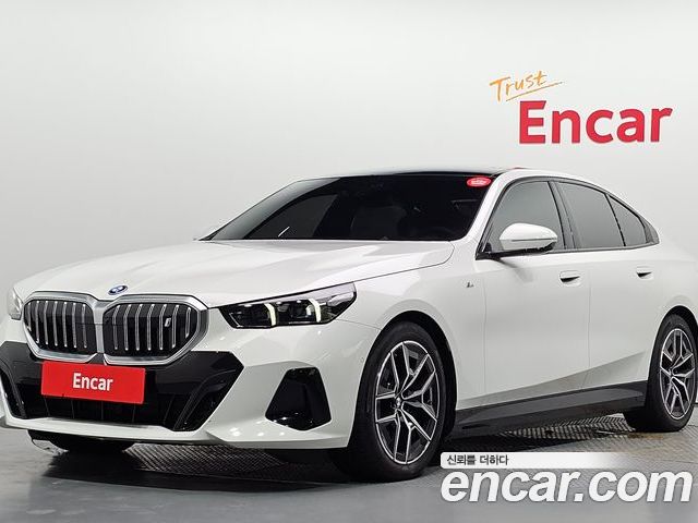 BMW i5 2025