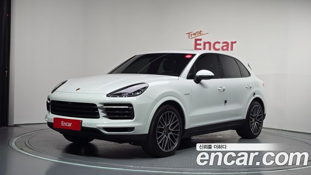 Porsche Cayenne 2021