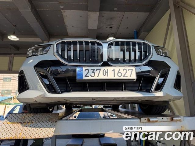 BMW 5-Series 2024