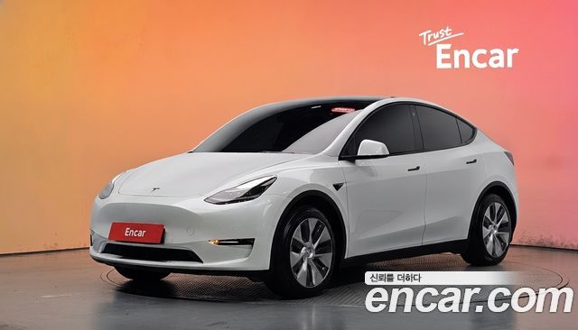 Tesla Model Y 2021
