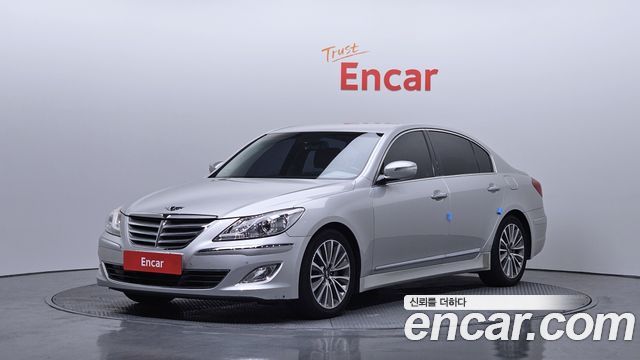 Hyundai Genesis 2012