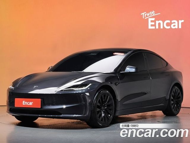 Tesla Model 3 2025