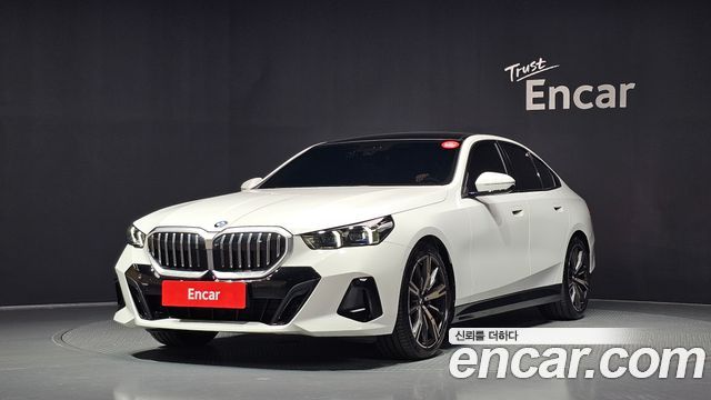 BMW 5-Series 2025