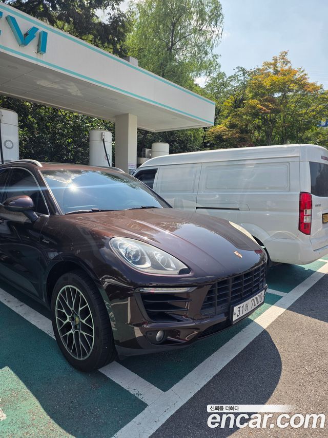 Porsche Macan 2015
