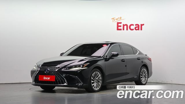 Lexus ES 2022