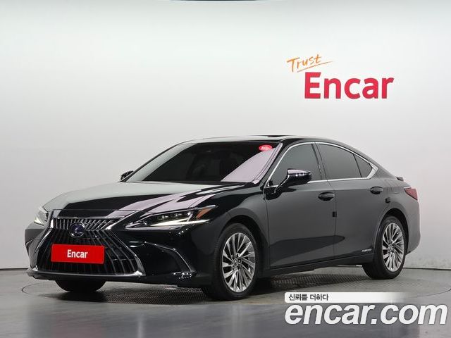 Lexus ES 2022