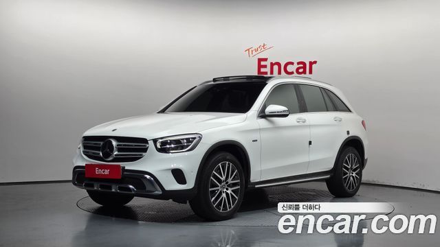Mercedes-Benz GLC-Class 2021
