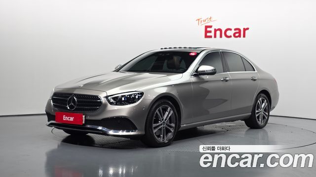 Mercedes-Benz E-Class 2022