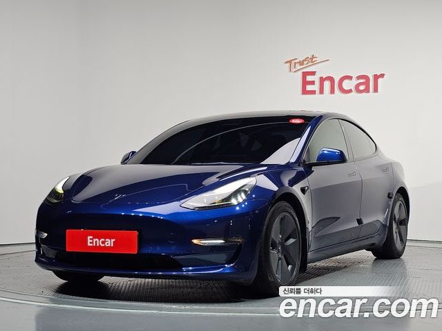 Tesla Model 3 2022