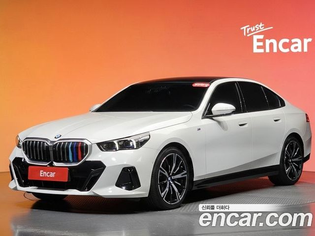 BMW 5-Series 2024