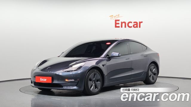 Tesla Model 3 2022