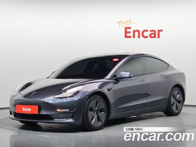 Tesla Model 3 2022