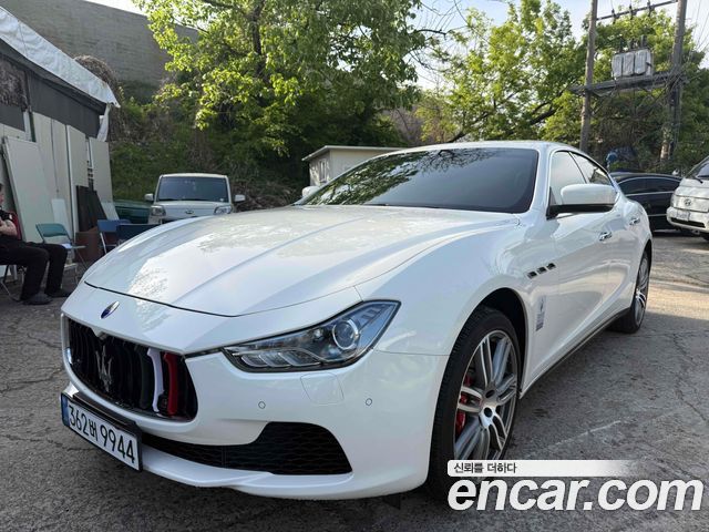 Maserati Ghibli 2015