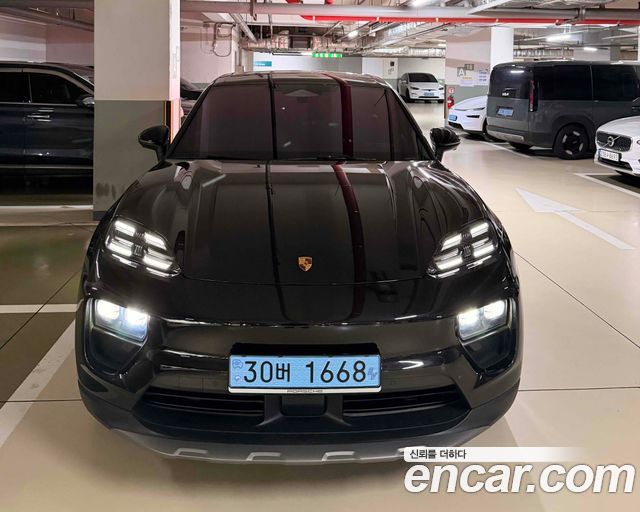 Porsche Macan 2025