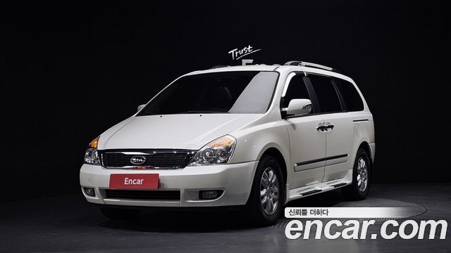 Kia Canival 2011