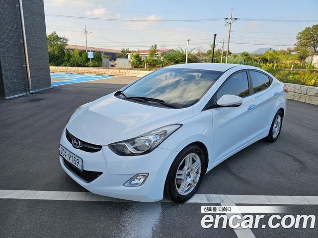 Hyundai AVANTE 2011