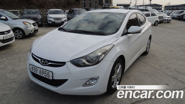 Hyundai AVANTE 2013