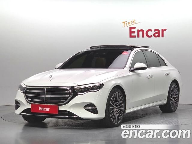 Mercedes-Benz E-Class 2024