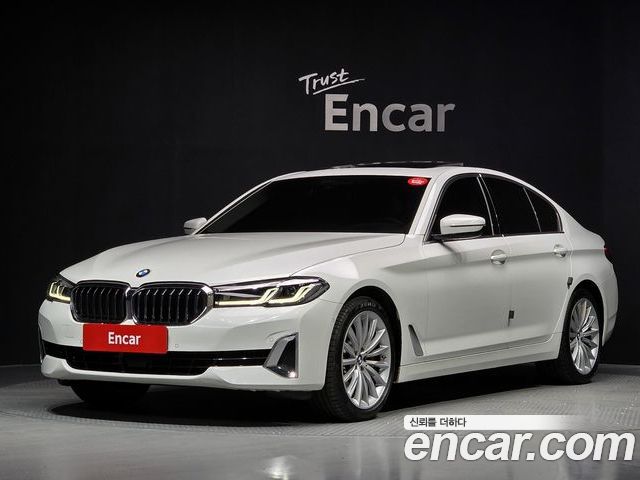 BMW 5-Series 2023