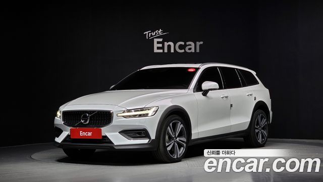 Volvo V60 2021