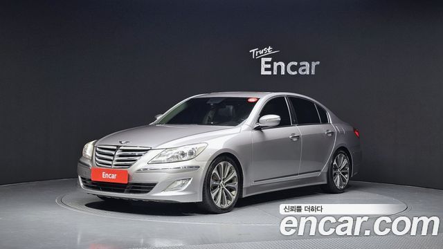 Hyundai Genesis 2013