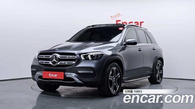 Mercedes-Benz GLE-Class 2021