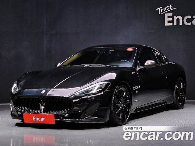 Maserati GranTurismo 2013