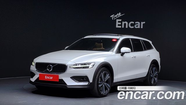 Volvo V60 2021