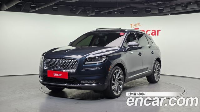 Lincoln Nautilus 2021